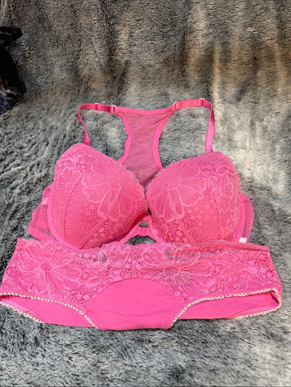 Victoria’s Secret Lace Racerback T-shirt Bra & Bikini Set - Pink